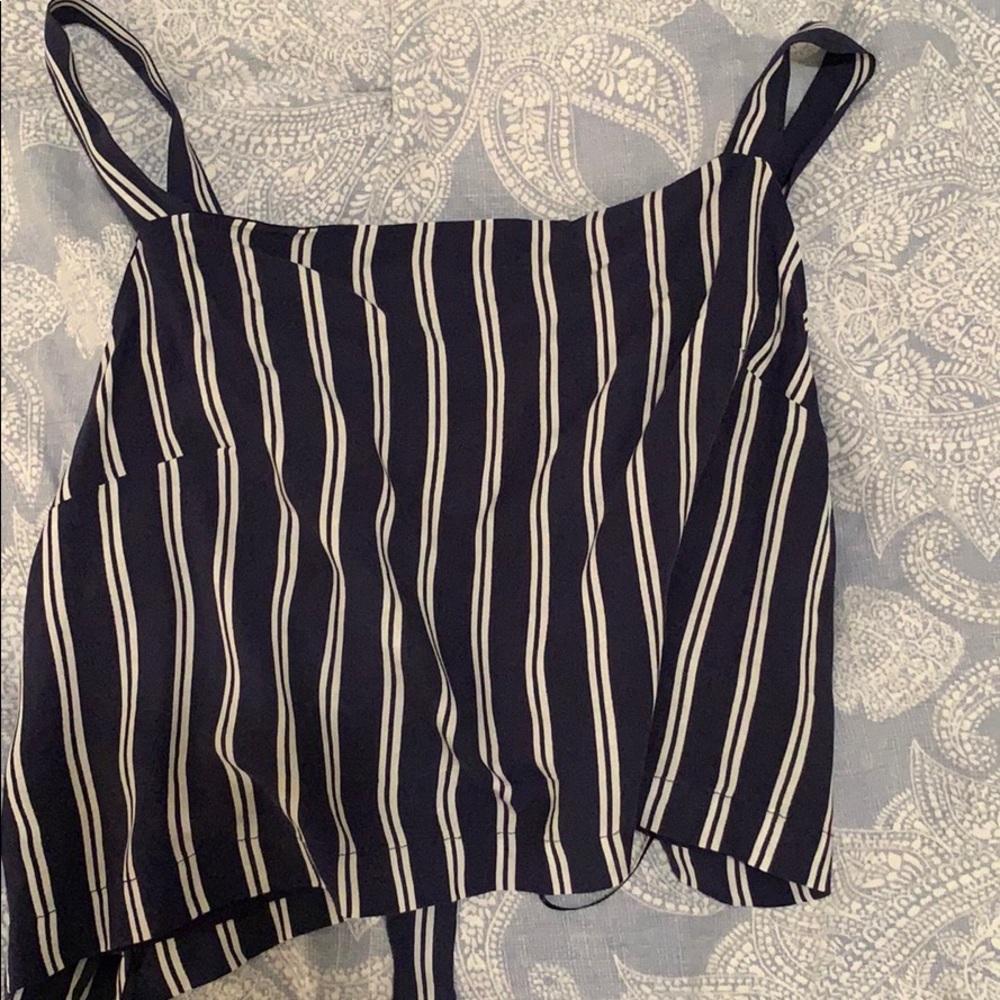 pacSun lottie moss grommet back crop top